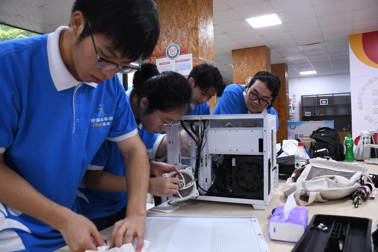 計算機學院網站維護與計算機維修服務指南